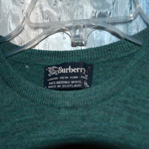 Burberry vintage soft short sleeve sweater Size 42 - Picture 2 of 3